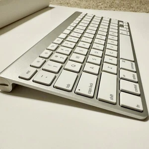 Apple Wireless Bluetooth Keyboard A1314 Aluminum iMac - Picture 1 of 10