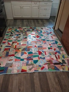 Vtg Handmade Patchwork Quilt Cotton 6' X 7' Beautiful, Farmhouse Read - Picture 1 of 10
