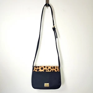 Auténtico bolso bandolera Moschino de cuero sintético con estampado animal de leopardo - Imagen 1 de 23