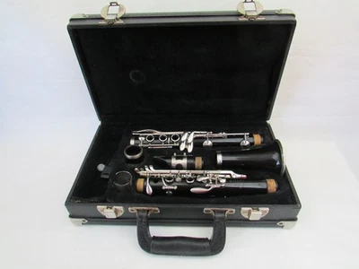 VITO Reso-Tone 3 USA Clarinet Woodwind Musical Instrument With Hard Case Bb  - Image 1 of 4