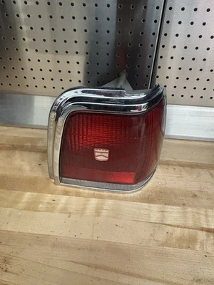Ford Crown Victoria Tail Light Passenger Side RH OEM 1988-1991 Ltd Crown Vic - Image 1 of 4