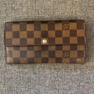 Louis Vuitton Damier Ebene Sarah Long Wallet - Picture 1 of 13