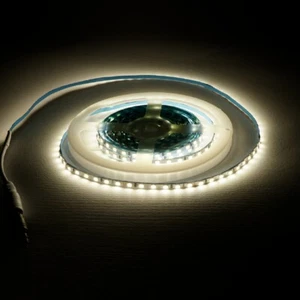 Striscia Led Bobina uso interno 300 SMD 5050 Bianco Naturale IP20 5M Tagliabile - Foto 1 di 1