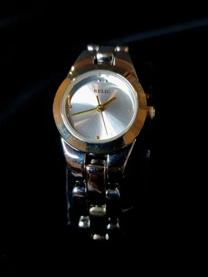 Reloj Reliquia Mujer Acero Inoxidable Tono Plata y Oro Batería Nueva Cuarzo 6 - 6.5" Foto 1 de 4