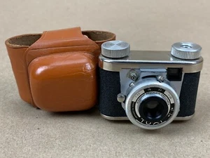 Tuxi Kunik vintage 1950s Subminiature Camera Made in Germany w/ Case - Clean - Picture 1 of 10