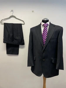 MAGEE 2PC SUIT PURE NEW WOOL IN NAVY/GREY STRIPE 42S TRS W38 L28 MINT (0036) - Picture 1 of 12