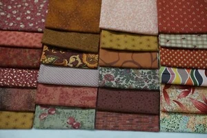 48 PCS ORANGE SHADES ~ 5"X5" QUILT SQUARES CHARM PACK ~ FREE SHIPPING - Picture 1 of 3