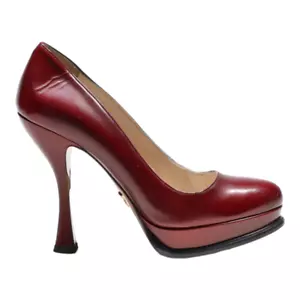 Tacones de salón Prada de cuero rojo para mujer Reino Unido 5 - Imagen 1 de 6