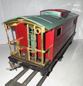 LIONEL PREWAR STANDARD GAUGE 217 ILLUMINATED RED/GREEN CABOOSE - Picture 1 of 9