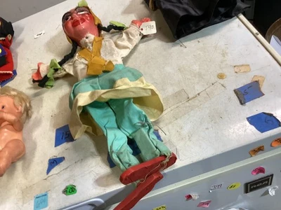 Vtg. Handpainted 15" Mexican Folk Art String Puppet Marionette Woman w/ Sombrero - Image 1 of 4