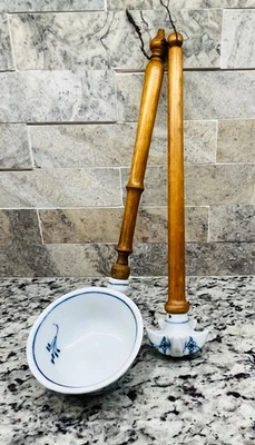 Antuque ladle and masher in blue Delft  - Image 1 of 4