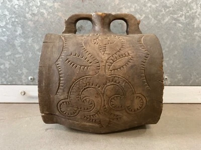 🔥 Very RARE Antique 18th c. Pennsylvania Dutch Amish Folk Art Wood Canteen, WOW - Image 1 of 4