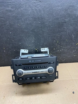 2009-2010 Nissan Murano AM FM Radio 6 CD Control Panel u4664 DG - Image 1 of 4