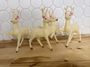 4 Vintage Off White Blow Mold Light Plastic Christmas Deer 6 Inch - Picture 1 of 15