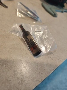 The Walking Dead Blood Red Blend Wine Bottle Lapel Pin 2015 - Picture 1 of 3