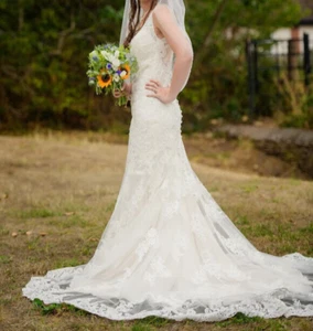 Allure Bridal 9415 Wedding Dress 8 Ivory Modern Lace Illusion Train Crystals - Picture 1 of 16