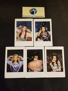 ITZY 2022 SEASON GREETING BEST FRIEND FOREVER SWEATER VER B POLAROID PHOTOCARDS  - Picture 1 of 5