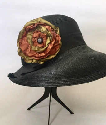 Sombrero de paja negro vintage para mujer cubo con accesorio de flores sombrero de iglesia Foto 1 de 4