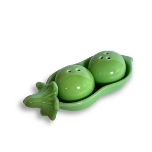 Carini 2 Peas In A Baccello Sale Pepe Shaker in Vassoio Pavone Ceramica Verde - Foto 1 di 8