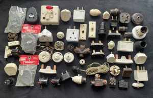 Large Mixed Job Lot Vintage Bakelite Light Switches Plugs Adaptors Restoration - Picture 1 of 14
