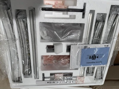 New  Mth electric tin plate race car set Model 10-4027  - Image 1 of 4