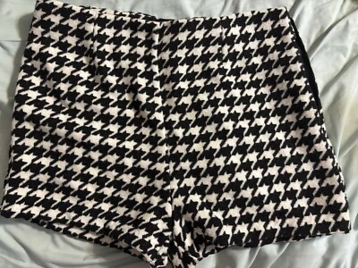 Pantalones cortos pata de gallo Foto 1 de 3