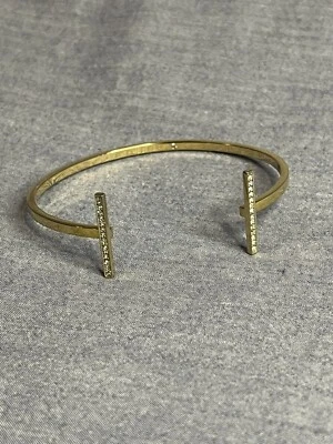 Brazalete Brazalete Michael Kors Estrás Tono Dorado Barra de Cristal Puño Abierto 6 3/4" Foto 1 de 4