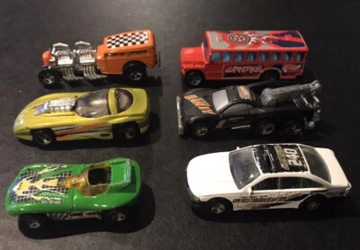 Vintage 1980s/1990s Hot Wheels Lot 6 Cars - Tow Jam, Way 2 Fast, Cat-A-Pult B18 - Image 1 of 4