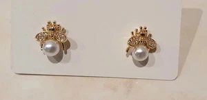 Gold Bee Stud Earrings Honeybee Design, Minimalist Jewelry - Picture 1 of 5