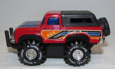 Camioneta pickup Arco Chevy Blazer 4 X 4 fricción Foto 1 de 4