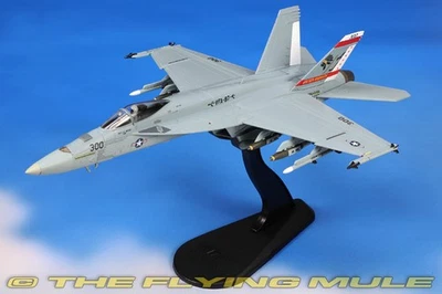 Hobby Master 1:72 F/A-18E Super Hornet USN VFA-87 Golden Warriors AJ300 - Image 1 of 4