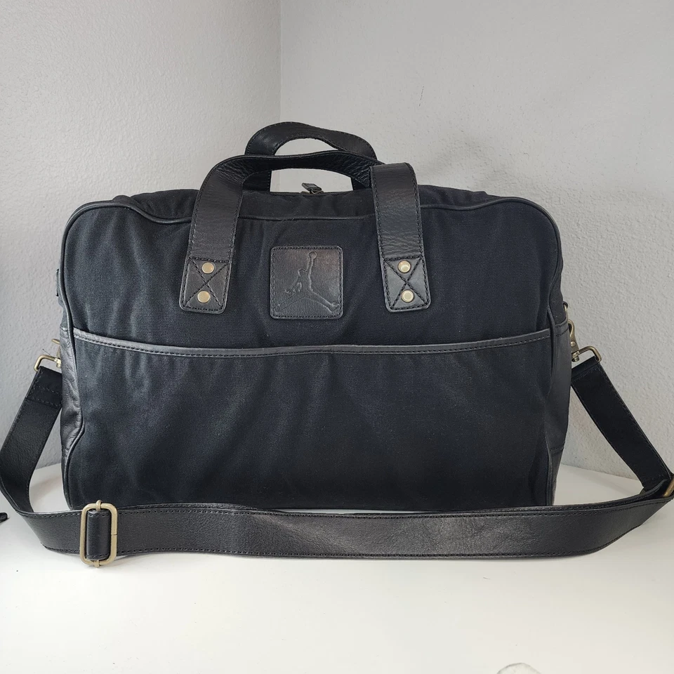 RARA Jordan Brand x Cole Haan Bolsa de Duffle de Lona de Couro Preto Collab Weekender - Imagem 1 de 4