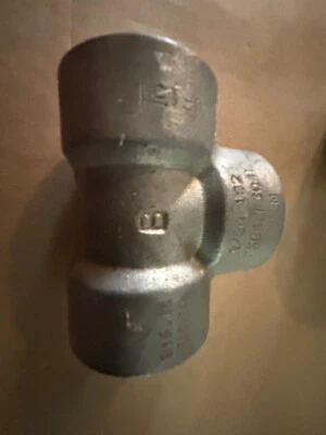 1" Class 3000 Socket Weld End 304  Stainless Steel  Tee Pipe Fitting fast ship - Image 1 of 4