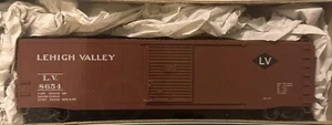 Accurail 5021 HO Scale 50' AAR Steel Box Car ~ Lehigh Valley (LV) 8654 Assembled - Picture 1 of 2