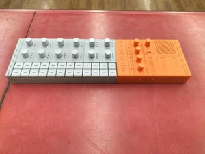 Yamaha SEQTRAK ORANGE: Powerful Sampling, Sequencing, and Mixing - Picture 1 of 8