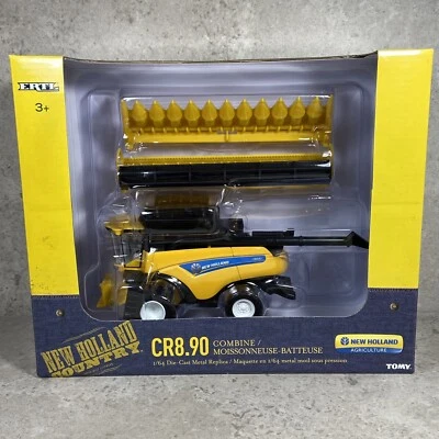 1/64 Ertl New Holland CR8.90 Combine With 2 Heads NEW - Image 1 of 4