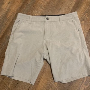 Vuori Shorts Herren 34 grau Performance Golf Chino Preppy Aim Sport Stretch V368 - Bild 1 von 12
