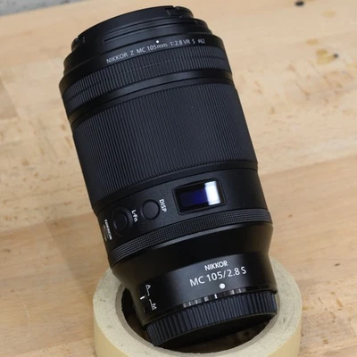 Nikon NIKKOR Z MC 105mm f/2.8 VR S Macro - Image 1 of 4