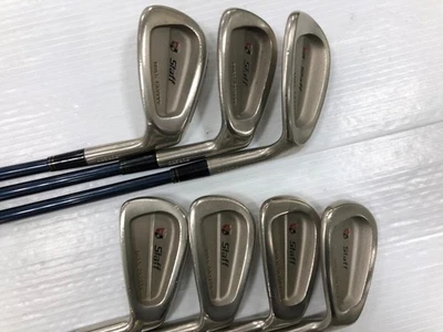 (Wilson) Staff Dual Cavity Iron Set 7pcs 5.6.7.8.9.P.S High Modulus Graphite - Image 1 of 4