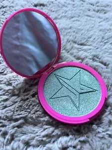 Jeffree Star Cosmetics Skin Frost Highlighter in Shade “ Mint Condition “ - Picture 1 of 7