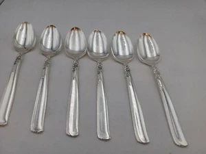 Lot of 6 Oneida GAY ADVENTURE Prestige Teaspoons Silverplate 6 1/8" - Picture 1 of 5