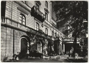 CALTANISSETTA - GRAND HOTEL - INTERNO VILLA MAZZONE - VIAGG. 1955 -71880- - Picture 1 of 1