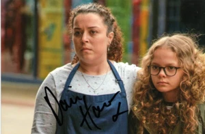 TRACY BEAKER/HARRY POTTER: DANI HARMER SIGNED 6x4 ACTION PHOTO+COA - Picture 1 of 1