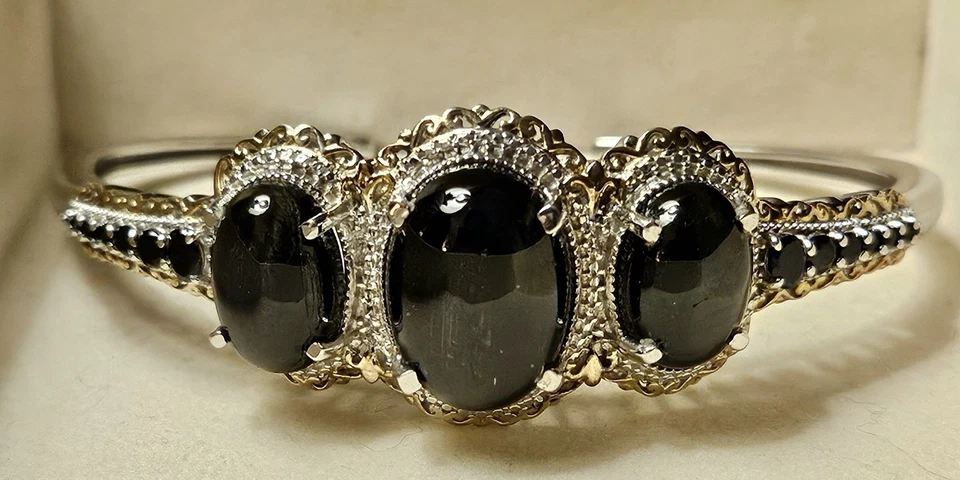 Impresionante Brazalete Chuck Clemency STS 925 Negro Estrella Diópsido y Espinela Cabujón Foto 1 de 4