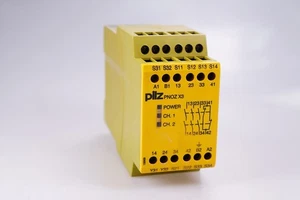 PILZ Dispositivo de Parada de Emergencia Interruptor Pnoz X3 774318 - Bild 1 von 3