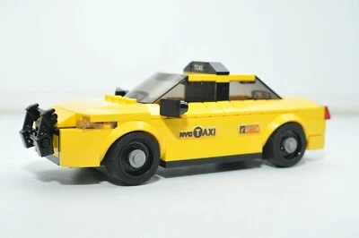 NYC Taxi Amarillo Tauro Ciudad de Nueva York Minifigura Modelo a Escala Construido con Ladrillos Foto 1 de 4
