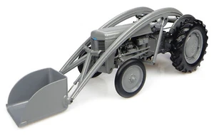 Universal Hobbies UH4171 Ferguson TEA 20 TE20 tractor Front Loader 1947 1:16 - Picture 1 of 4