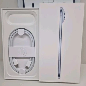 Apple A3517 iPhone Air, Himmelblau 256GB - (Box & Zubehör) NUR - Bild 1 von 7