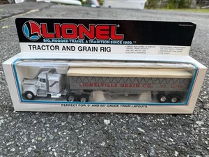 Lionel 6-12779 O Gauge Lionelville Grain Co. Tractor & Grain Rig. - Picture 1 of 1