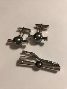 Swank Set Silver Tone Tie Clip & Cufflinks Atomic Vintage 1960s Grey Faux Pearl - Picture 1 of 5